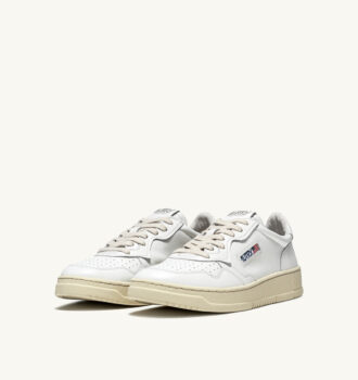BASKETS MEDALIST LOW EN CUIR BLANC