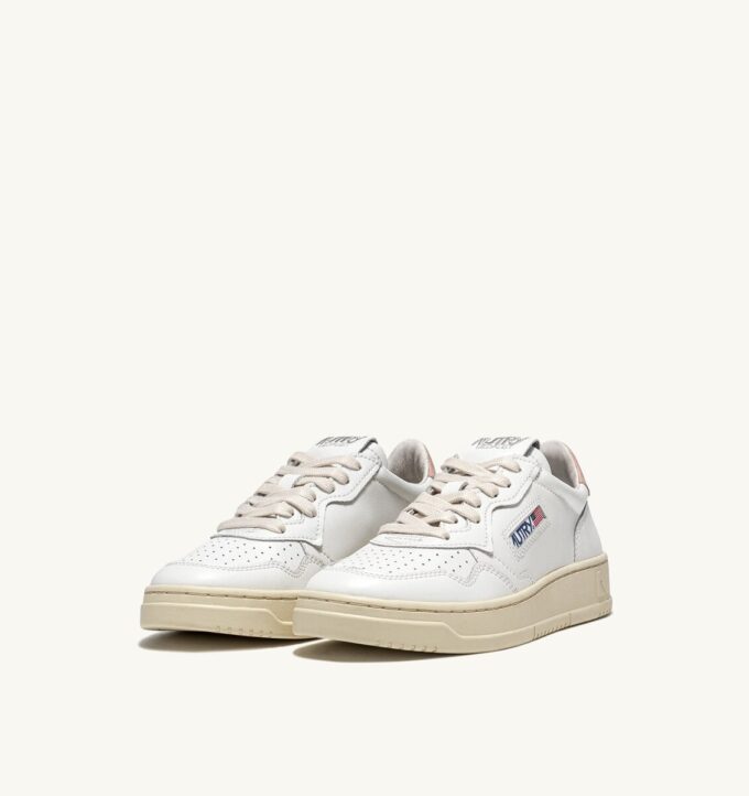 BASKETS MEDALIST LOW EN CUIR BLANC ET ROSE
