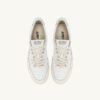 BASKETS MEDALIST LOW EN CUIR BLANC ET SILVER BLUE BASKETS MEDALIST LOW EN CUIR BLANC ET SILVER BLUE