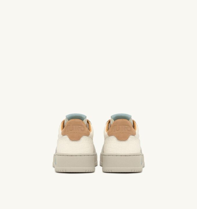 BASKETS MEDALIST LOW EN CUIR NUG ET LOFT BASKETS MEDALIST LOW EN CUIR NUG ET LOFT