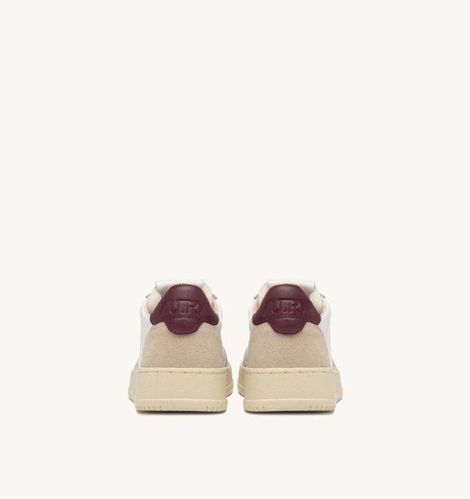 BASKETS MEDALIST LOW EN DAIM ET CUIR BLANC ET BURGUNDY BASKETS MEDALIST LOW EN DAIM ET CUIR BLANC ET BURGUNDY