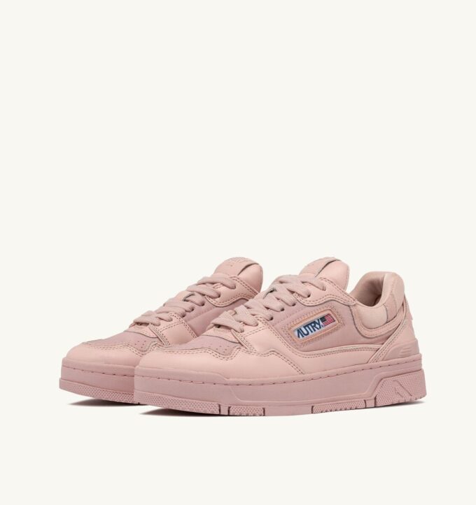 CLC LOW SNEAKERS IN PEACH WHIP LEATHER