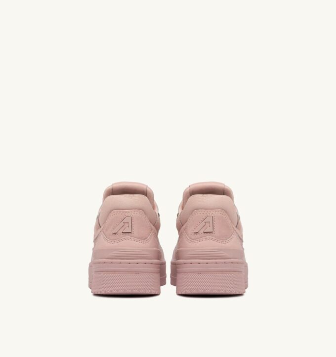 CLC LOW SNEAKERS IN PEACH WHIP LEATHER