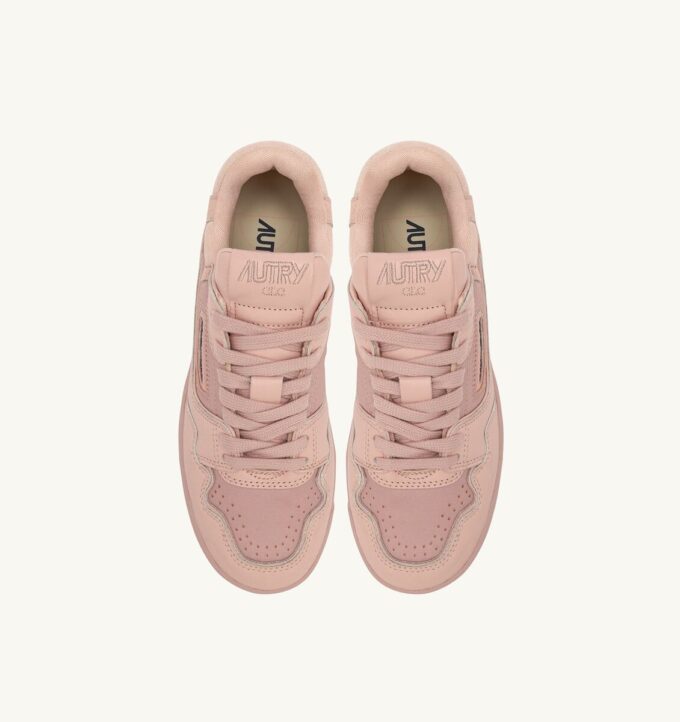 CLC LOW SNEAKERS IN PEACH WHIP LEATHER