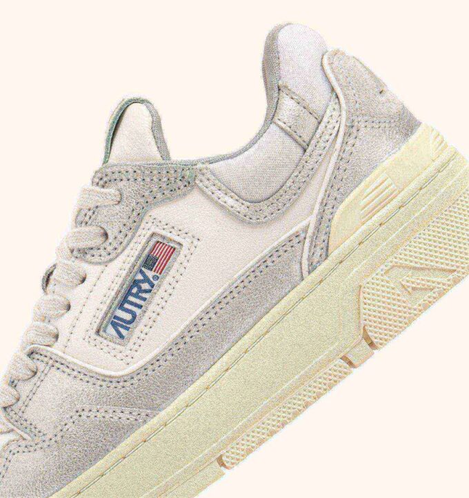 CLC LOW SNEAKERS IN SILVER-TONE LEATHER