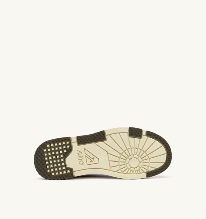 CLC LOW SNEAKERS IN WHITE AND HUNTER GREEN LEATHER AND SUEDE