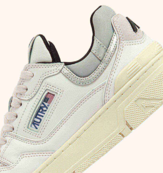 CLC LOW SNEAKERS IN WHITE LEATHER AND SILVER SUEDE CLC LOW SNEAKERS IN WHITE LEATHER AND SILVER SUEDE