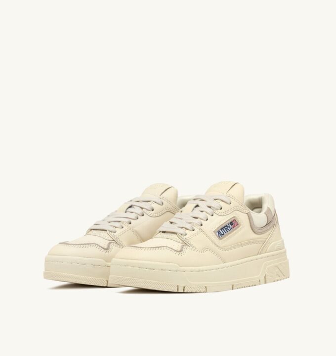 CLC LOW SNEAKERS IN WINTER WHITE LEATHER CLC LOW SNEAKERS IN WINTER WHITE LEATHER