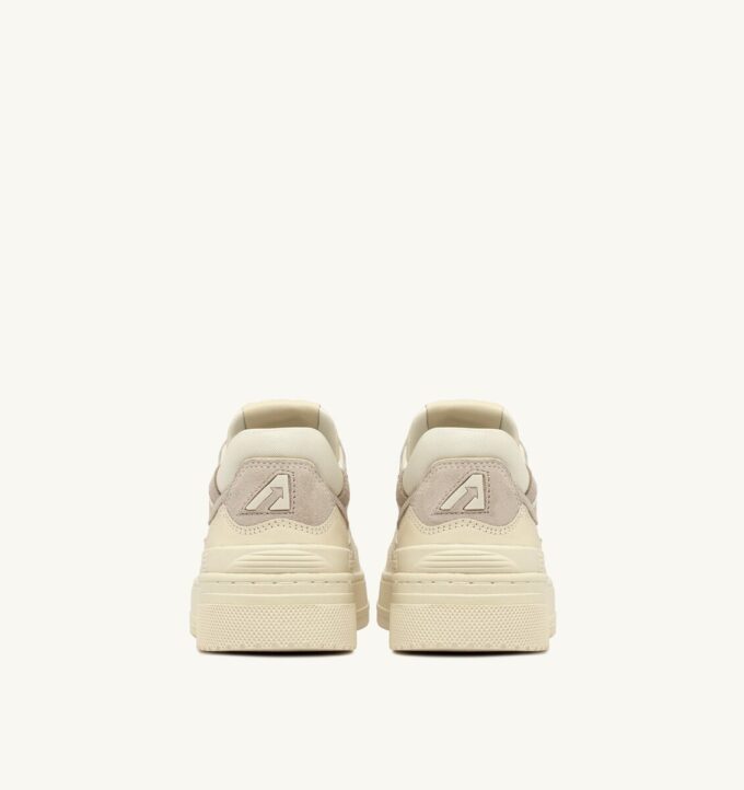 CLC LOW SNEAKERS IN WINTER WHITE LEATHER CLC LOW SNEAKERS IN WINTER WHITE LEATHER