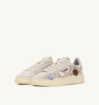 DALLAS LOW ‘FLORAL’ SNEAKERS IN WHITE SUEDE