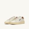 DALLAS LOW SNEAKERS IN MARSHMALLOW AND BROWN SUGAR LEATHER DALLAS LOW SNEAKERS IN MARSHMALLOW AND BROWN SUGAR LEATHER