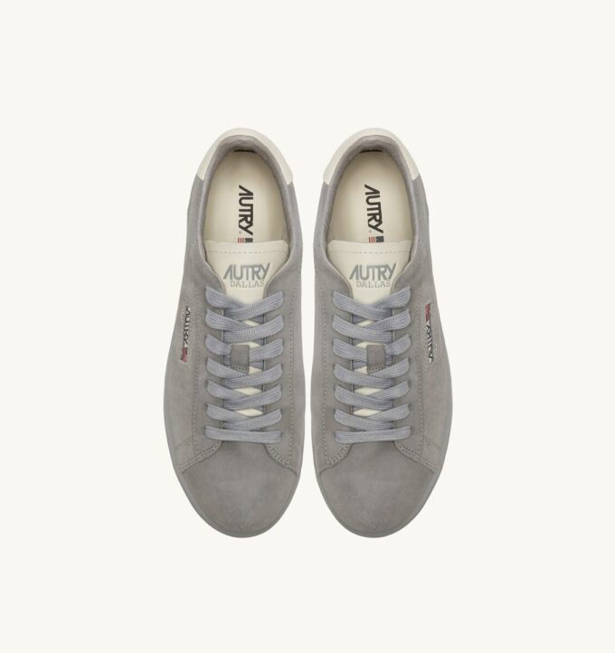 DALLAS LOW SNEAKERS IN MARSHMALLOW AND IRIS SUEDE DALLAS LOW SNEAKERS IN MARSHMALLOW AND IRIS SUEDE