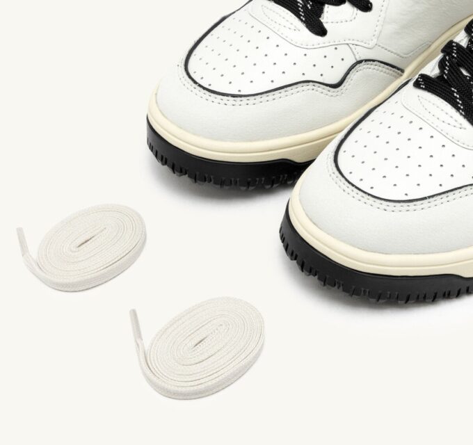 GOLF LOW SNEAKERS IN LEATHER COLOR WHITE AND BLACK