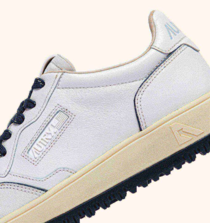 GOLF LOW SNEAKERS IN WHITE AND NAVY LEATHER