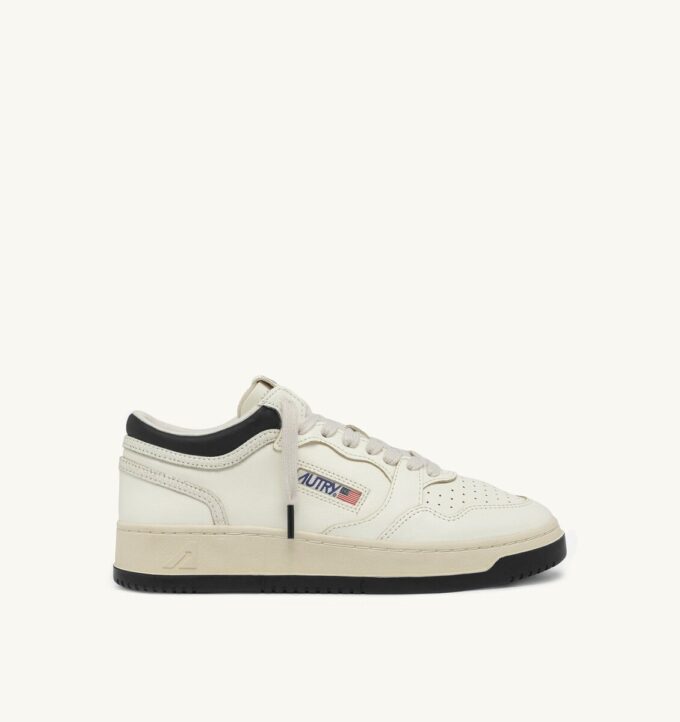 MED-WAY SNEAKERS IN LEATHER COLOR MARSHMALLOW AND BLACK MED-WAY SNEAKERS IN LEATHER COLOR MARSHMALLOW AND BLACK