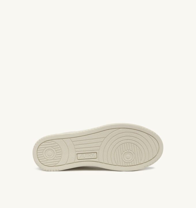 MED-WAY SNEAKERS IN LEATHER COLOR MARSHMALLOW AND WHITE MED-WAY SNEAKERS IN LEATHER COLOR MARSHMALLOW AND WHITE