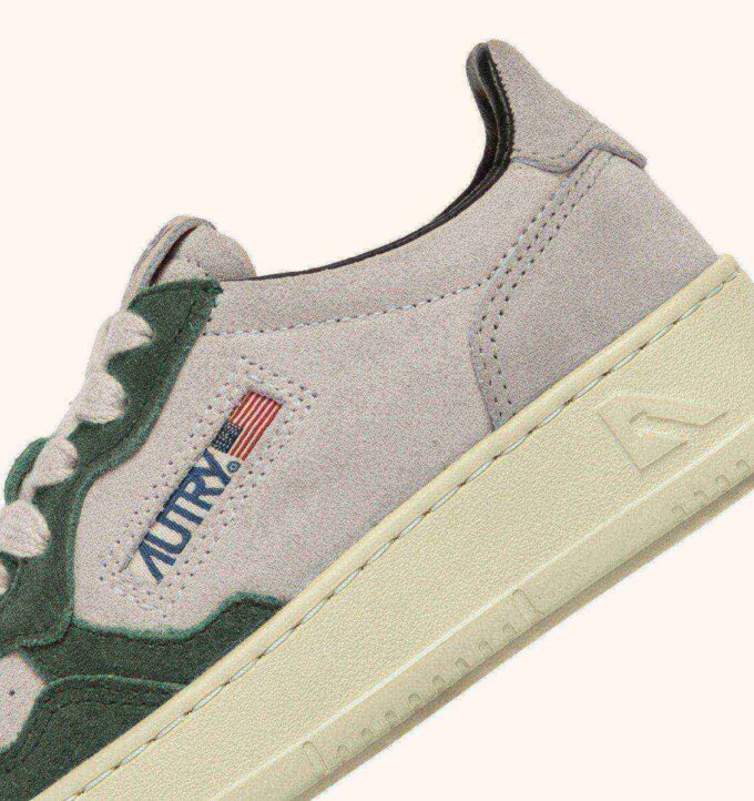 MEDALIST KIDS LOW SNEAKERS IN SUEDE COLOR LOFT WHITE AND GREEN