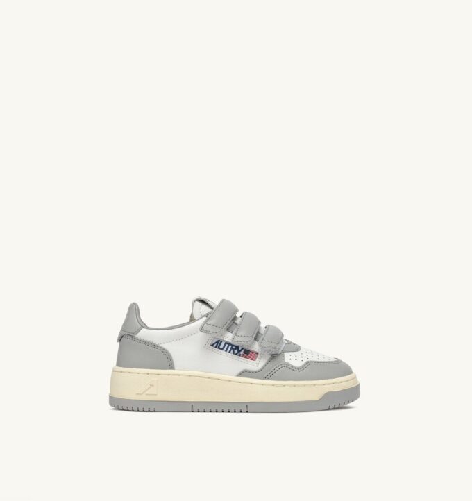 MEDALIST KIDSTRIPES LOW BICOLOR SNEAKERS IN WHITE AND LIGHT GRAY LEATHER MEDALIST KIDSTRIPES LOW BICOLOR SNEAKERS IN WHITE AND LIGHT GRAY LEATHER