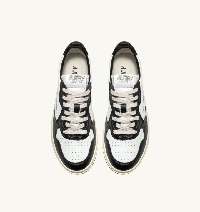 MEDALIST LOW BICOLOR SNEAKERS IN WHITE AND BLACK LEATHER MEDALIST LOW BICOLOR SNEAKERS IN WHITE AND BLACK LEATHER