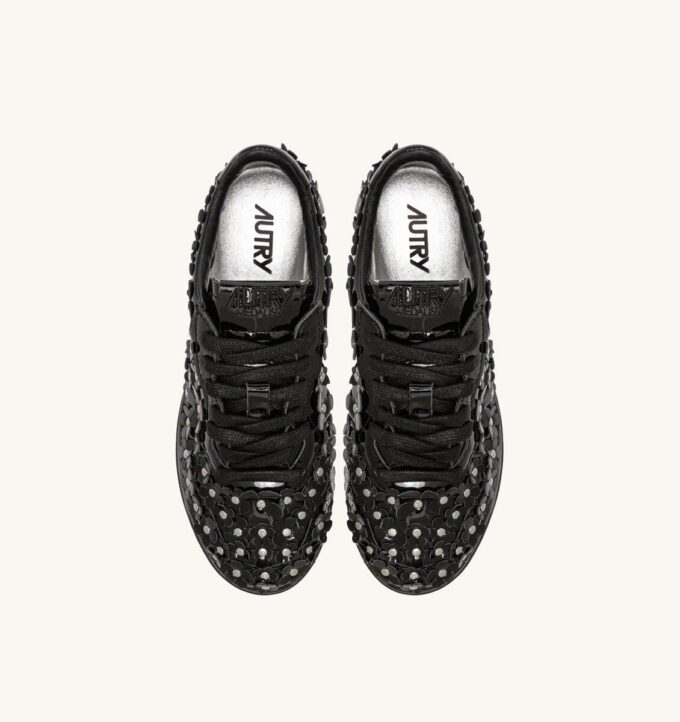 MEDALIST LOW ‘BLOOMING’ SNEAKERS IN PATENT LEATHER COLOR BLACK