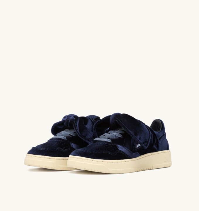 MEDALIST LOW BOW ‘VELVET’ SNEAKERS COLOR BLUE