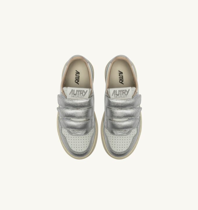 MEDALIST LOW KIDSTRIPES SNEAKERS BICOLOR IN LEATHER COLOR WHITE AND SILVER MEDALIST LOW KIDSTRIPES SNEAKERS BICOLOR IN LEATHER COLOR WHITE AND SILVER