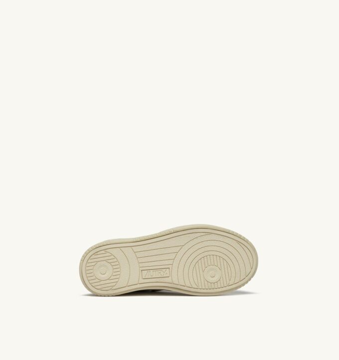 MEDALIST LOW KIDSTRIPES SNEAKERS IN LEATHER COLOR WHITE MEDALIST LOW KIDSTRIPES SNEAKERS IN LEATHER COLOR WHITE