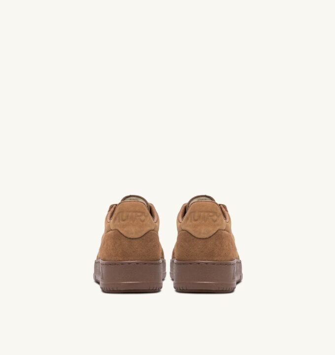 MEDALIST LOW SNEAKERS IN BROWN SUGAR NUBUCK LEATHER AND SUEDE MEDALIST LOW SNEAKERS IN BROWN SUGAR NUBUCK LEATHER AND SUEDE
