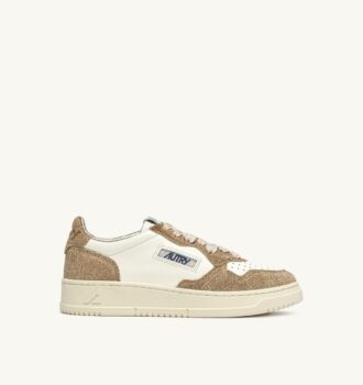 MEDALIST LOW SNEAKERS IN LEATHER MARSHMALLOW AND SAND GLITTER