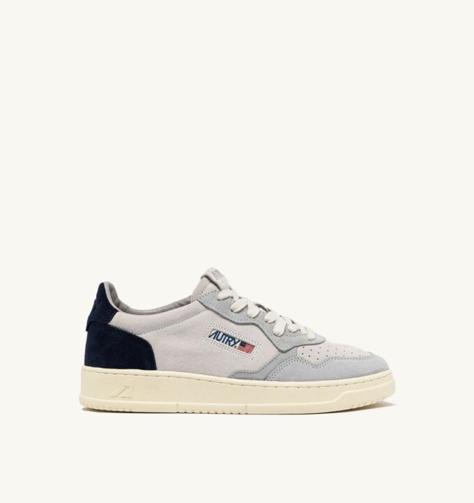 MEDALIST LOW SNEAKERS IN LOFT GRAY AND SPACE BLUE SUEDE