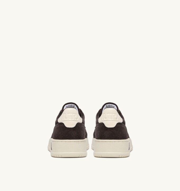 MEDALIST LOW SNEAKERS IN MOKA AND OFF WHITE SUEDE