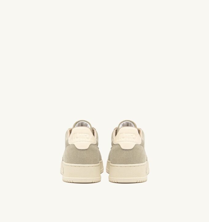 MEDALIST LOW SNEAKERS IN PAPYRUS AND OFF WHITE SUEDE MEDALIST LOW SNEAKERS IN PAPYRUS AND OFF WHITE SUEDE