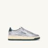 MEDALIST LOW SNEAKERS IN SILVER AND BOTTLE METALIZED LEATHER