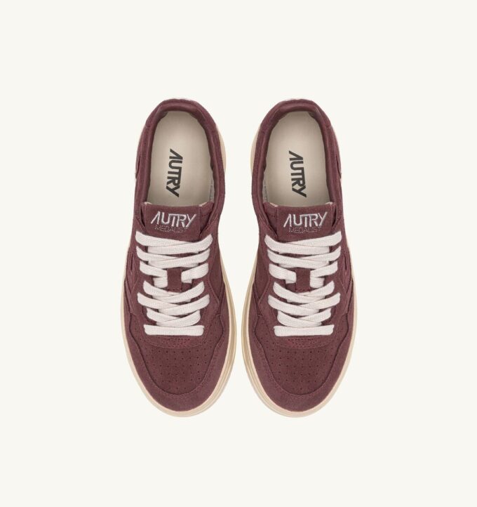 MEDALIST LOW SNEAKERS IN SUEDE COLOR CHIANTI