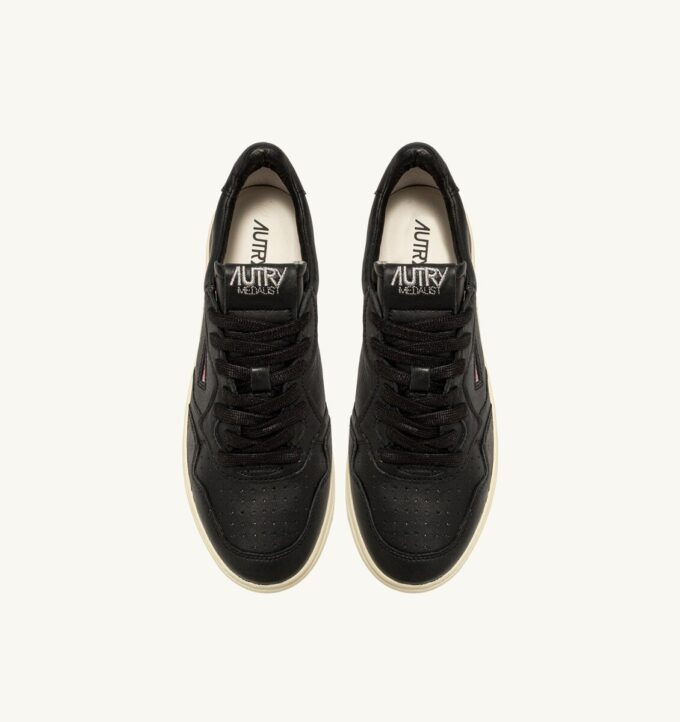 MEDALIST LOW SNEAKERS IN SUPER-SOFT BLACK NAPPA