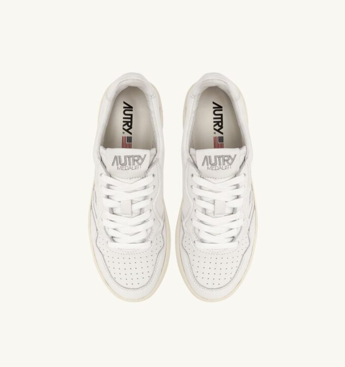 MEDALIST LOW SNEAKERS IN SUPER-SOFT WHITE NAPPA