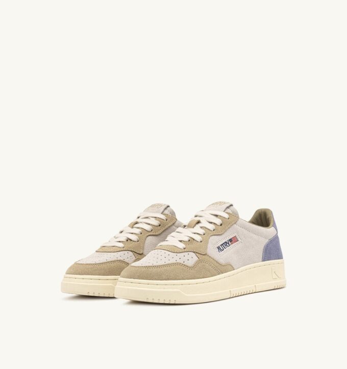 MEDALIST LOW SNEAKERS IN TRICOLOR LIGHT BLUE CLAUDIA AND SPONGE SUEDE