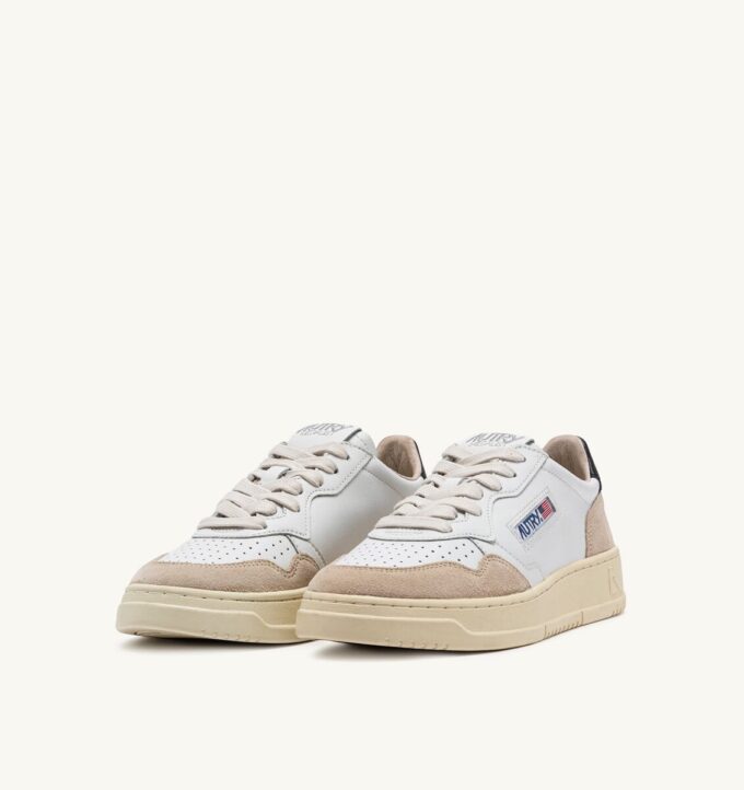 MEDALIST LOW SNEAKERS IN WHITE AND BLACK LEATHER AND BEIGE SUEDE MEDALIST LOW SNEAKERS IN WHITE AND BLACK LEATHER AND BEIGE SUEDE