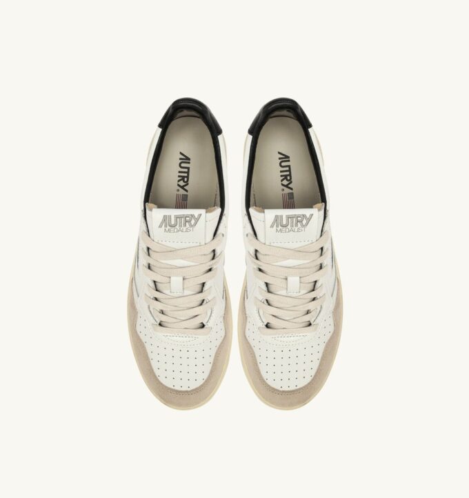 MEDALIST LOW SNEAKERS IN WHITE AND BLACK LEATHER AND SUEDE WITH LETTERING