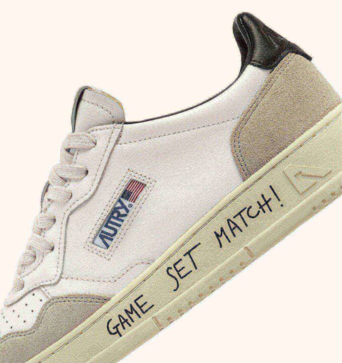 MEDALIST LOW SNEAKERS IN WHITE AND BLACK LEATHER AND SUEDE WITH LETTERING