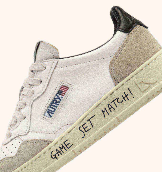 MEDALIST LOW SNEAKERS IN WHITE AND BLACK LEATHER AND SUEDE WITH LETTERING