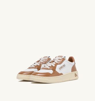 MEDALIST LOW SNEAKERS IN WHITE AND BROWN SUGAR LEATHER