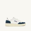MEDALIST LOW SNEAKERS IN WHITE AND CAPRI LEATHER SUEDE