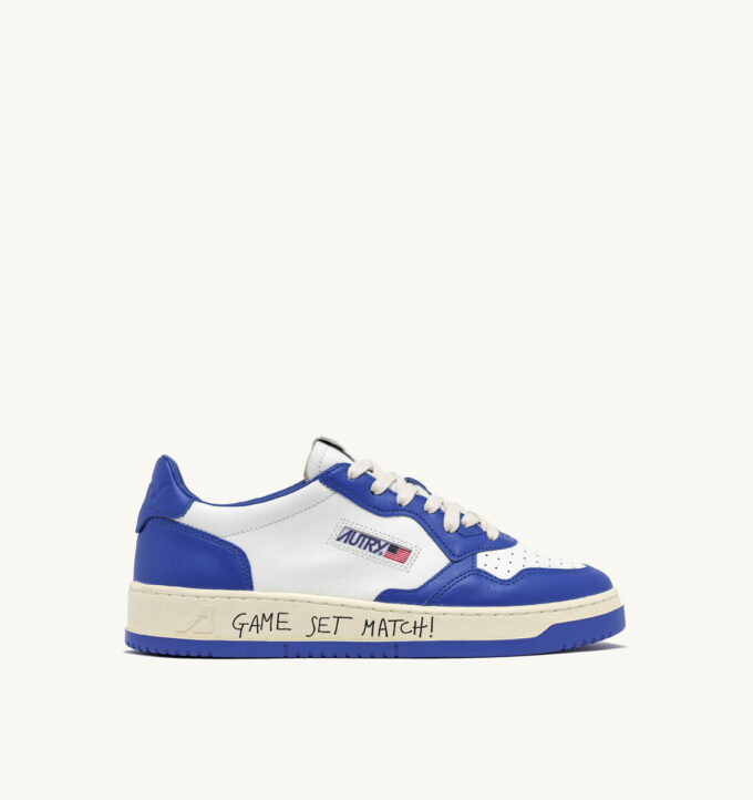 MEDALIST LOW SNEAKERS IN WHITE AND PALACE BLUE LEATHER WITH LETTERING