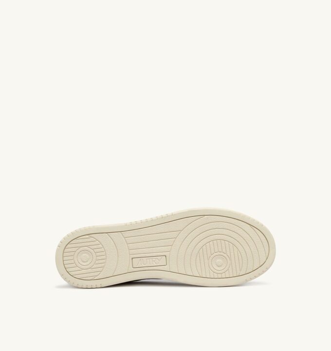 MEDALIST LOW SNEAKERS IN WHITE AND PALACE BLUE LEATHER WITH LETTERING MEDALIST LOW SNEAKERS IN WHITE AND PALACE BLUE LEATHER WITH LETTERING