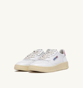 MEDALIST LOW SNEAKERS IN WHITE AND POLIGNAC LEATHER