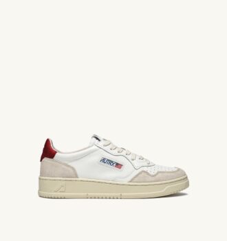 BASKETS MEDALIST LOW EN CUIR BLANCET ROUGE ET DAIM BEIGE