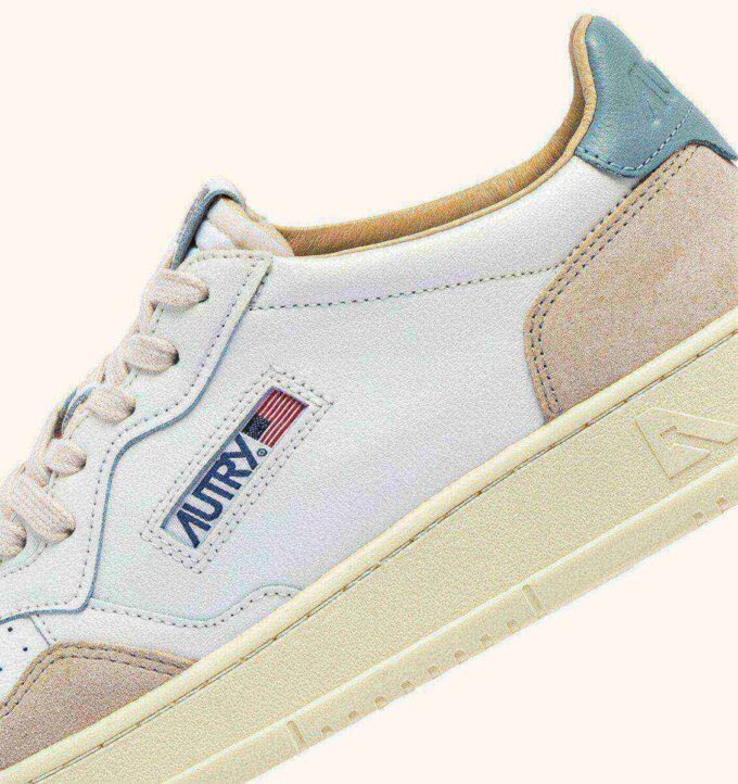 MEDALIST LOW SNEAKERS IN WHITE AND SILVER BLUE LEATHER SUEDE MEDALIST LOW SNEAKERS IN WHITE AND SILVER BLUE LEATHER SUEDE
