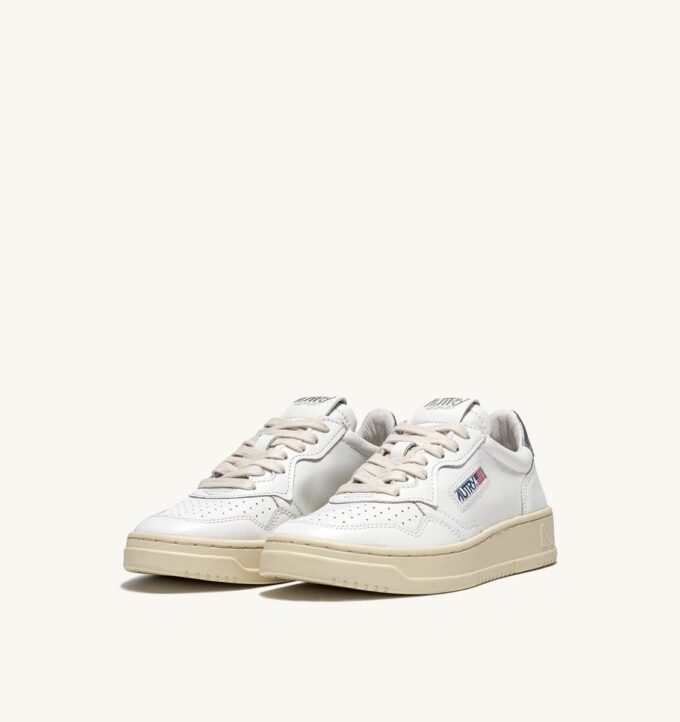 MEDALIST LOW SNEAKERS IN WHITE AND SILVER LEATHER MEDALIST LOW SNEAKERS IN WHITE AND SILVER LEATHER
