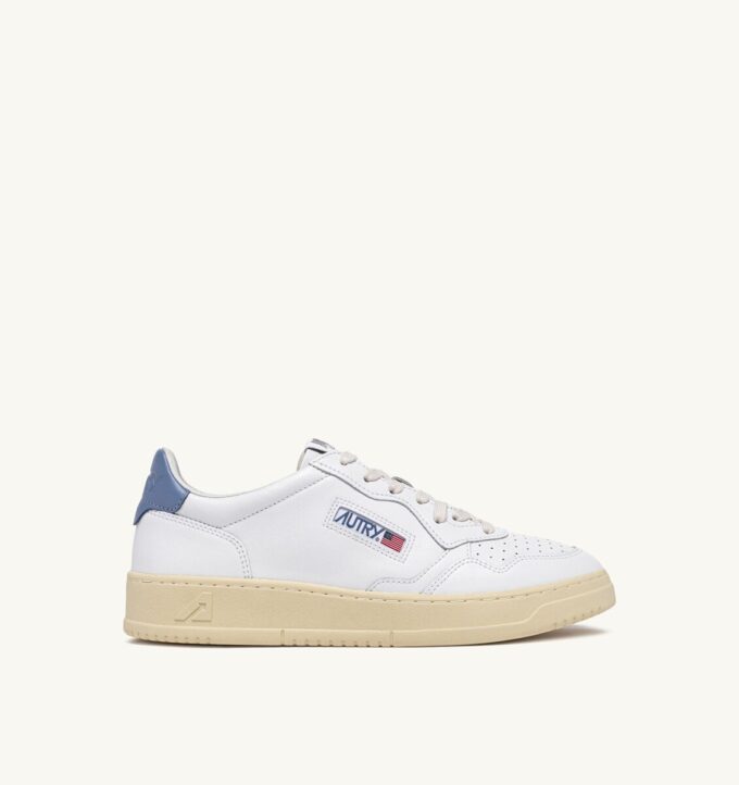 MEDALIST LOW SNEAKERS IN WHITE AND TEMPEST LEATHER MEDALIST LOW SNEAKERS IN WHITE AND TEMPEST LEATHER